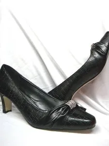 2.75" Gabriella -- Women's Dress Shoes-- Black Croc Print