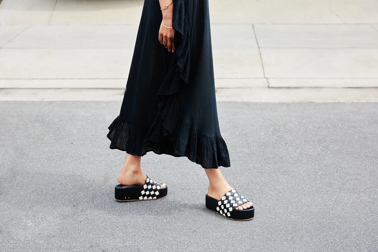 ALBATROSS WOVEN - Eggshell/Black