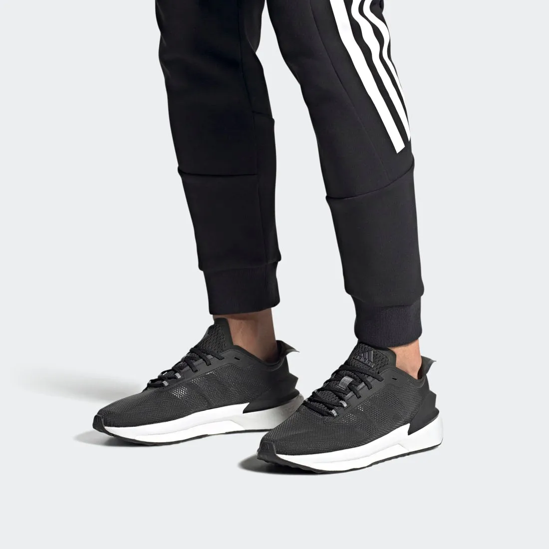 Avryn Shoes
