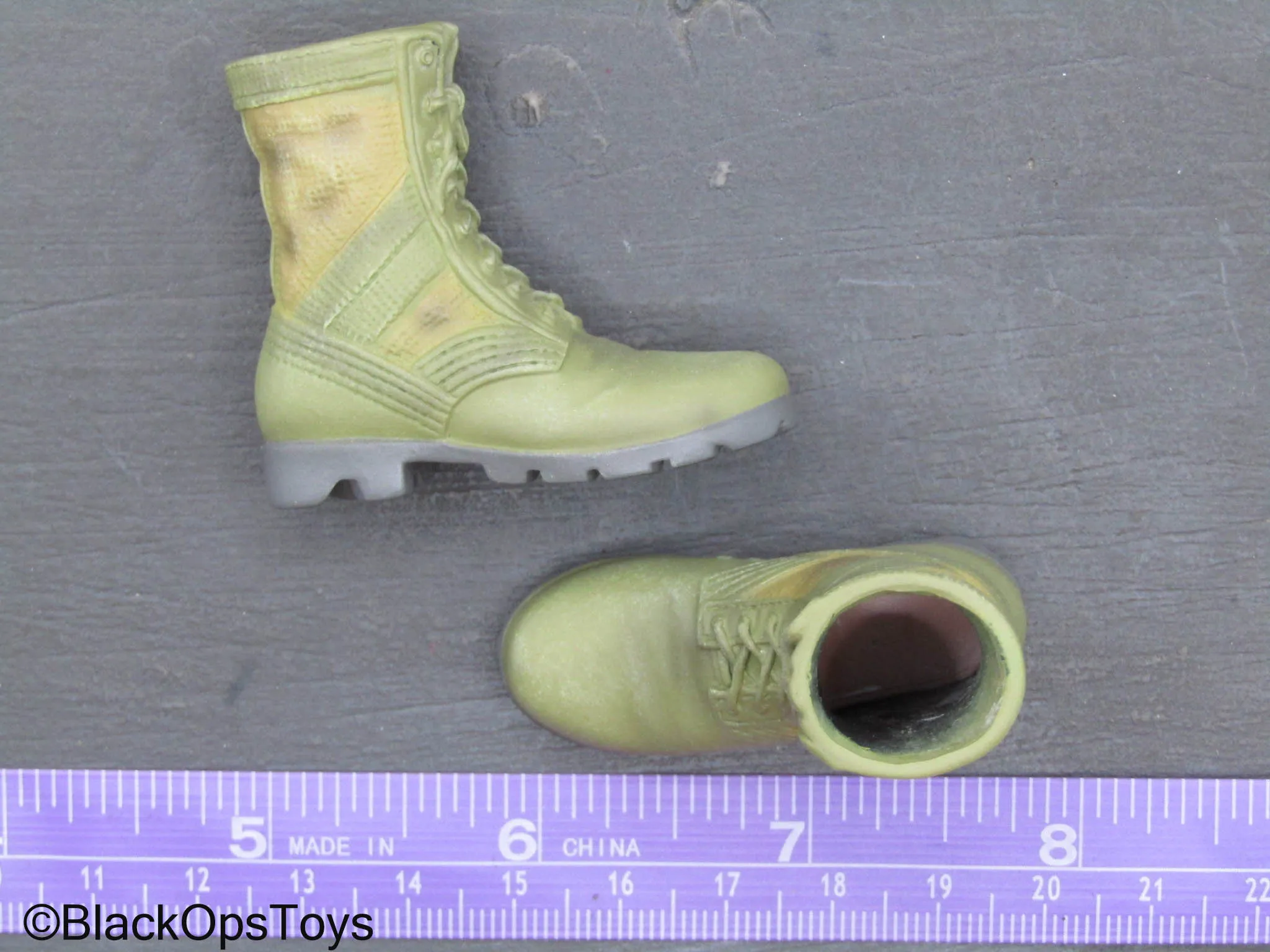 British - Green & Yellow Combat Boots (Foot Type)