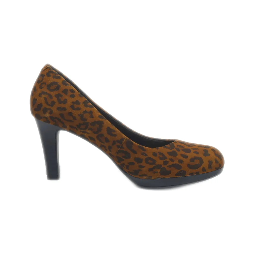 Clarks High-Heel Shoes Leather Yellow Colour For Women