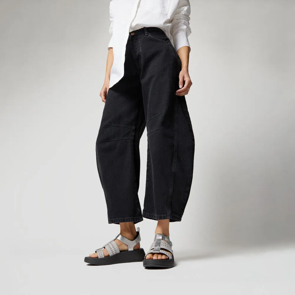 F-MODE Metallic-Leather/Webbing Flatform Fisherman Sandal