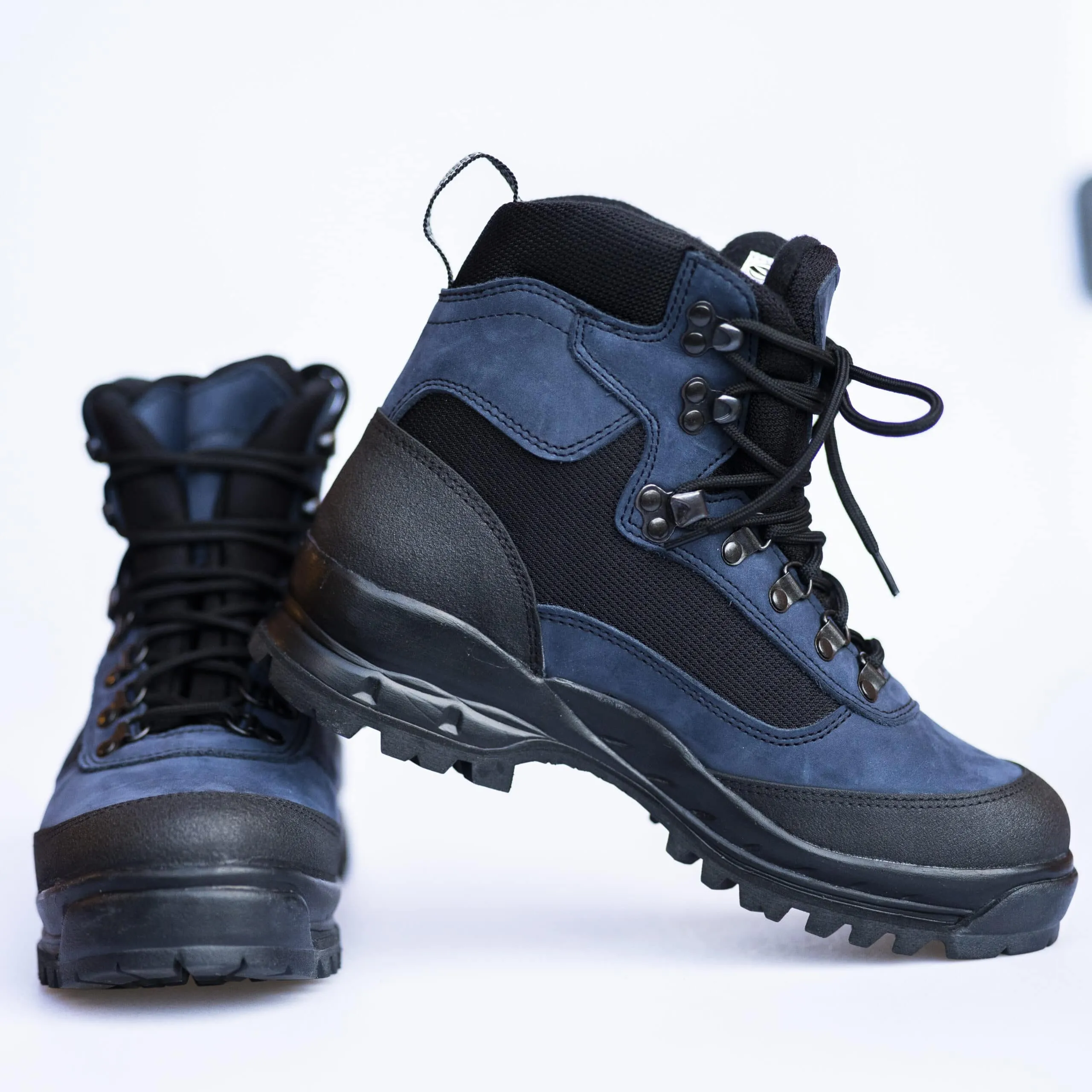 Hiking - 550 - Blue