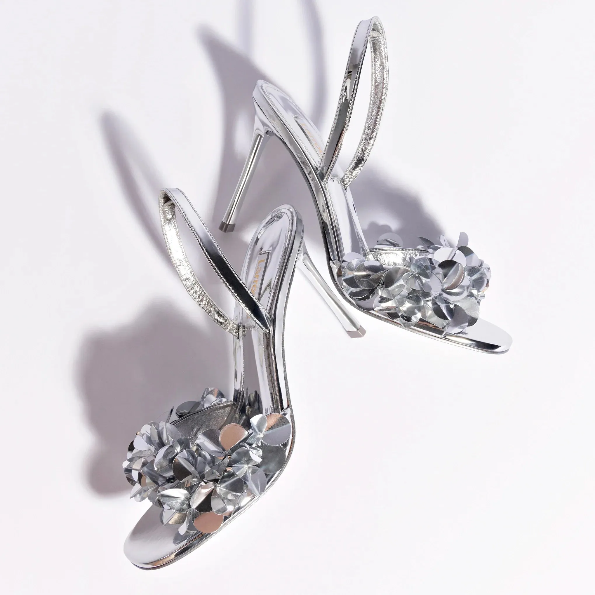 Larroude Morgan Sandal In Silver Specchio