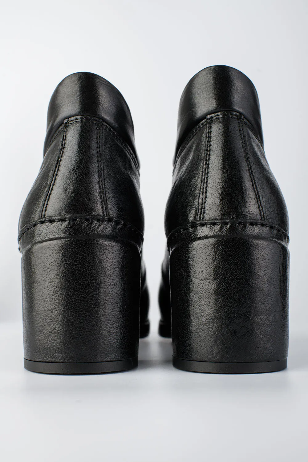 MADISON urban-black lace up hiking shoes.