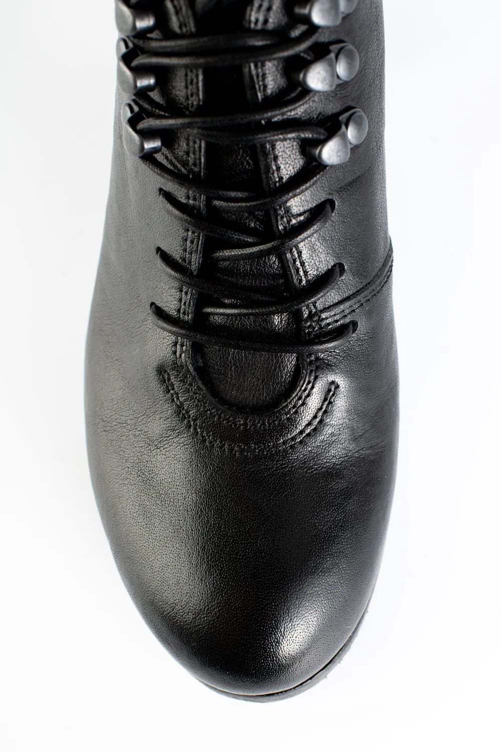 MADISON urban-black lace up hiking shoes.