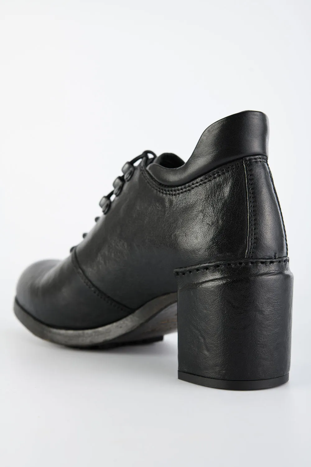 MADISON urban-black lace up hiking shoes.