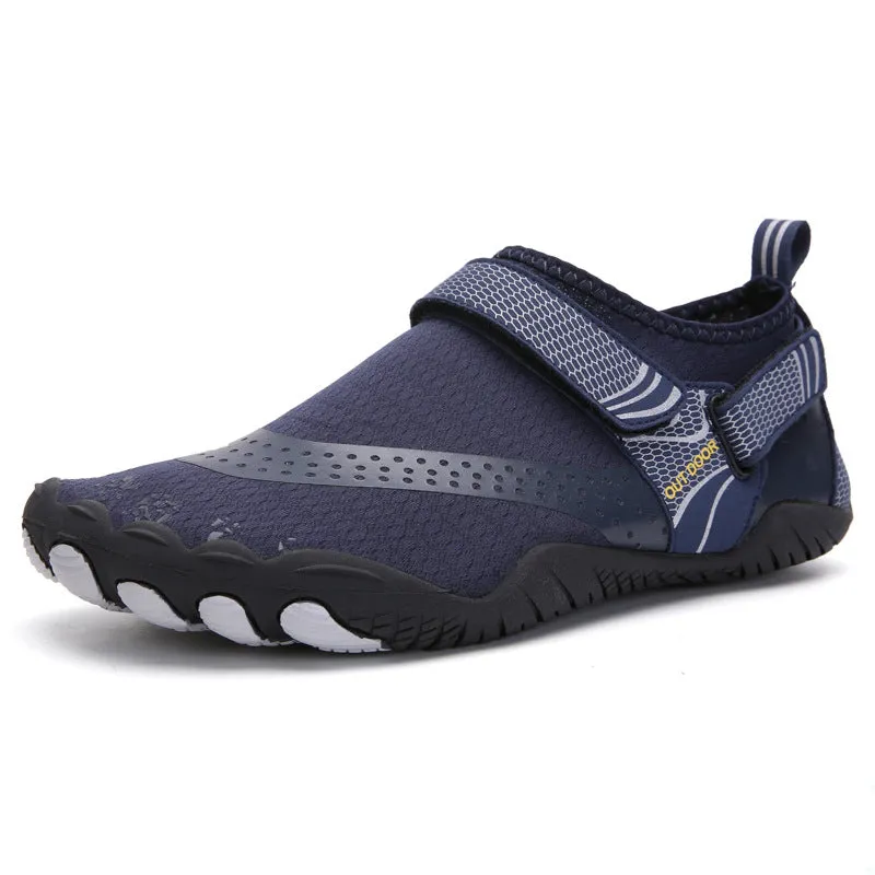 Non-slip buckle swimming shoes