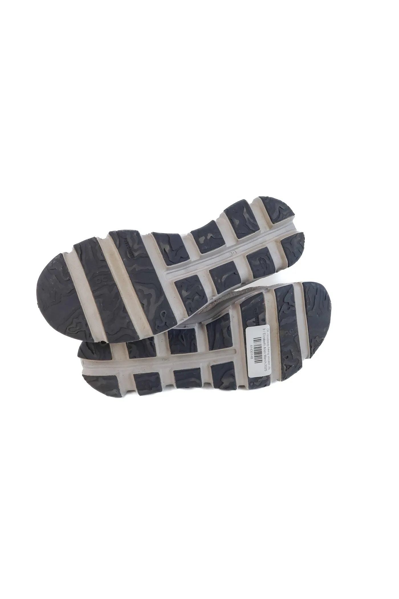 On cloudaway hiking sneaker (9)