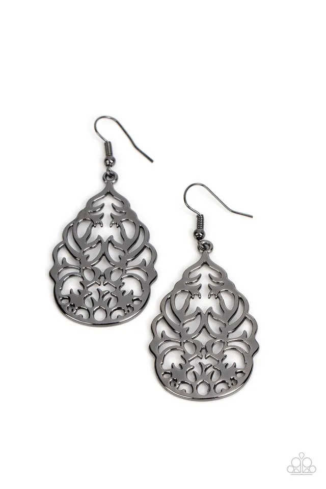 Paparazzi Earring ~ Vineyard Vista - Black