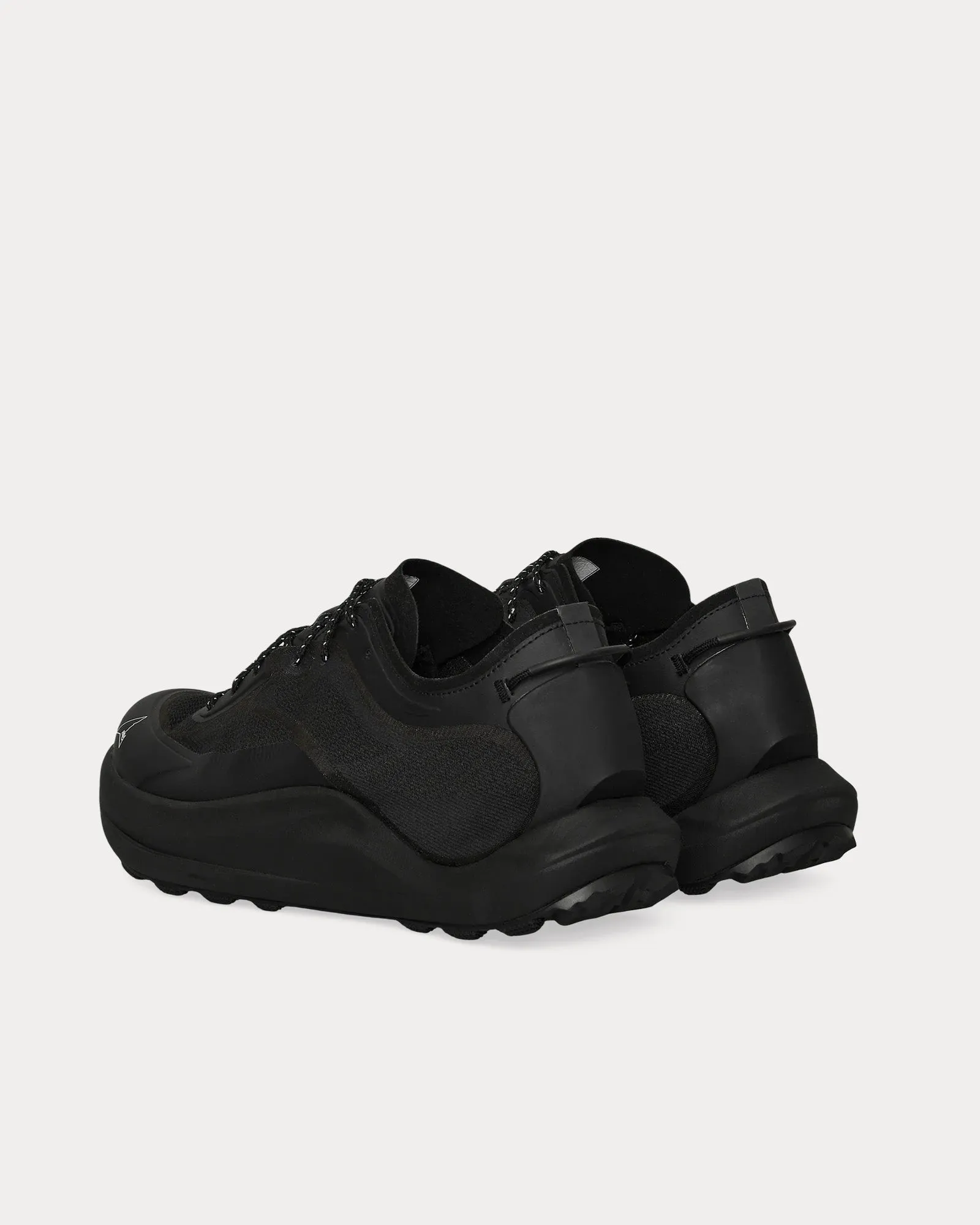 Sella Black Running Shoes